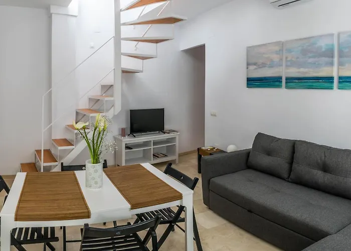 Malama Turisticos Apartament Malaga